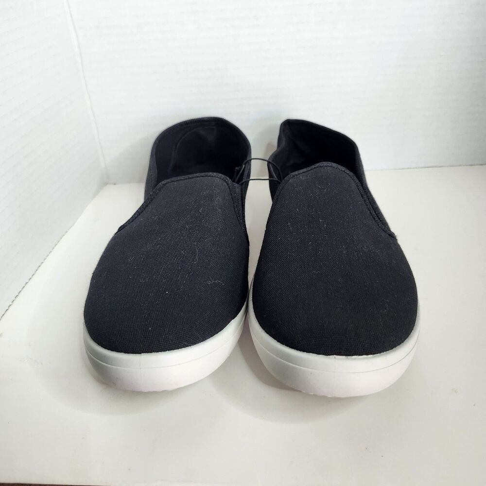 Comfort Trends Size 10 Slip On Canvas Shoes